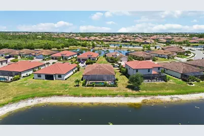 13834 Vancanza Drive, Venice, FL 34293 - Photo 5