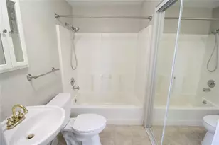 3331 Yorktown St, Sarasota, FL 34231 - Photo 7