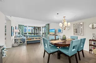 1075 Gulf of Mexico Dr, Longboat Key, FL 34228 - Photo 3