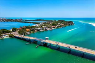 1075 Gulf of Mexico Dr, Longboat Key, FL 34228 - Photo 57