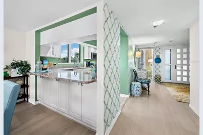 1075 Gulf Of Mexico Drive #205, Longboat Key, FL 34228 - Photo 11