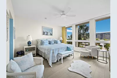1075 Gulf Of Mexico Drive #205, Longboat Key, FL 34228 - Photo 17