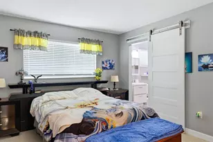 73 Strathmore Blvd, Sarasota, FL 34233 - Photo 17