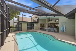 450 Lake of the Woods Dr, Venice, FL 34293 - Photo 5