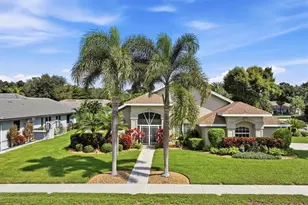 450 Lake of the Woods Dr, Venice, FL 34293 - Photo 1