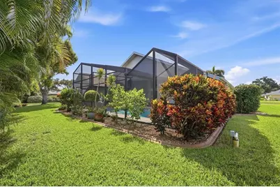 450 Lake Of The Woods Drive, Venice, FL 34293 - Photo 61