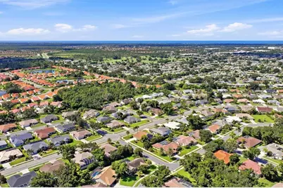 450 Lake Of The Woods Drive, Venice, FL 34293 - Photo 71