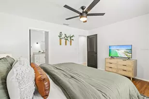 2650 Davis Blvd, Sarasota, FL 34237 - Photo 27