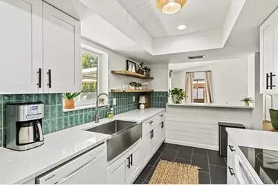2650 Davis Boulevard, Sarasota, FL 34237 - Photo 21