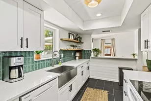 2650 Davis Blvd, Sarasota, FL 34237 - Photo 21