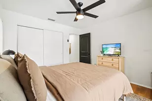 2650 Davis Blvd, Sarasota, FL 34237 - Photo 35