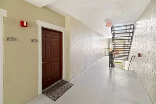 5500 Bentgrass Dr, Sarasota, FL 34235 - Photo 5