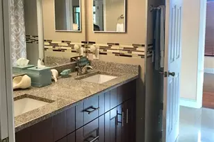 6273 Donnington Ct, Sarasota, FL 34238 - Photo 5