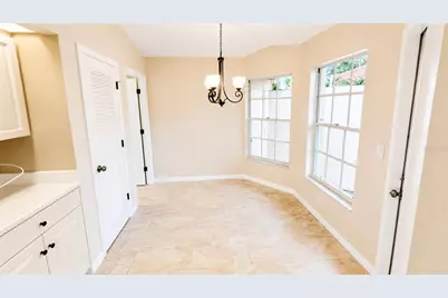 4096 Lyndhurst Court, Sarasota, FL 34235 - Photo 7
