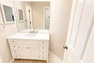 4096 Lyndhurst Ct, Sarasota, FL 34235 - Photo 25