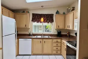 5707 45th St E, Bradenton, FL 34203 - Photo 5