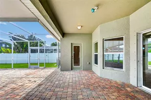 319 19th St NW, Ruskin, FL 33570 - Photo 47