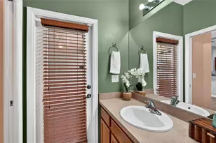 319 19th St NW, Ruskin, FL 33570 - Photo 37