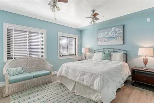 1100 Benjamin Franklin Dr, Sarasota, FL 34236 - Photo 29