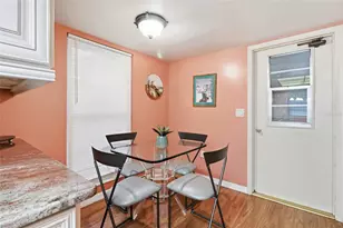 3191 Glen Elyn Blvd, Sarasota, FL 34237 - Photo 9