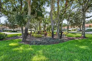 7165 Melrose Pl, Bradenton, FL 34203 - Photo 3