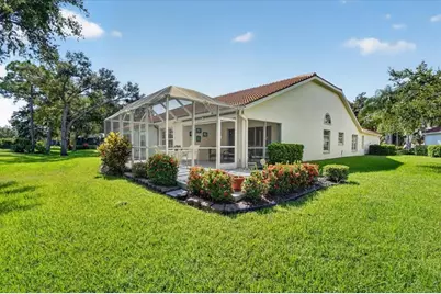 7165 Melrose Place, Bradenton, FL 34203 - Photo 5