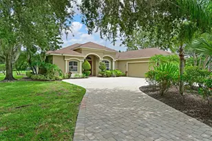 15201 21st Ave E, Bradenton, FL 34212 - Photo 1