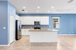 8561 Whispering St, Sarasota, FL 34240 - Photo 5