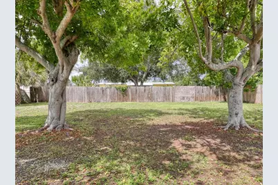 208 62nd Street W, Bradenton, FL 34209 - Photo 15