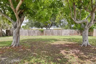 208 62nd St W, Bradenton, FL 34209 - Photo 15