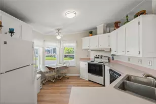 693 Riverview Cir, North Port, FL 34287 - Photo 9