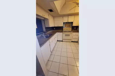 2808 60th Avenue W #621, Bradenton, FL 34207 - Photo 5