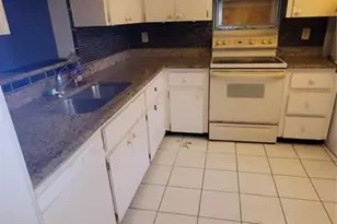 2808 60th Ave W, Bradenton, FL 34207 - Photo 5