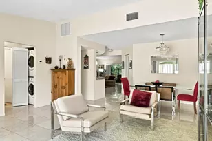 3450 Tallywood Ln, Sarasota, FL 34237 - Photo 9