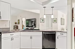3450 Tallywood Ln, Sarasota, FL 34237 - Photo 17
