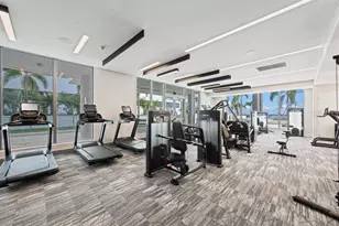 330 1st St S, Saint Petersburg, FL 33701 - Photo 7