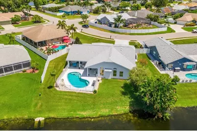 1920 54th Street W, Bradenton, FL 34209 - Photo 5
