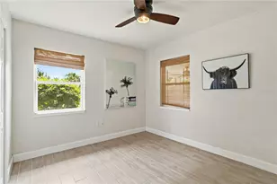 2924 Hillview St, Sarasota, FL 34239 - Photo 19
