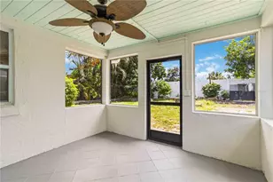 2924 Hillview St, Sarasota, FL 34239 - Photo 25