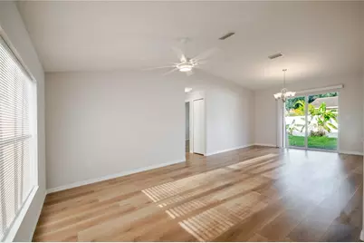 3147 Lobelia Road, Venice, FL 34293 - Photo 5