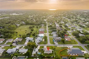 3147 Lobelia Rd, Venice, FL 34293 - Photo 1