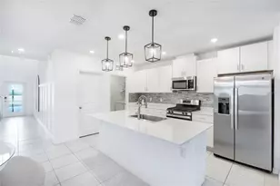 9080 Tequila Sunrise Dr, Sarasota, FL 34241 - Photo 7