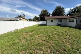 6024 48th Ave Dr E, Bradenton, FL 34203 - Photo 27