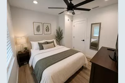 4460 Emerald Ridge Drive, Sarasota, FL 34233 - Photo 21