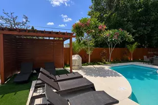 4460 Emerald Ridge Dr, Sarasota, FL 34233 - Photo 9