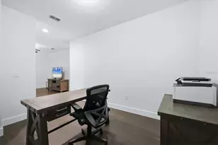 3664 Course Dr, Sarasota, FL 34232 - Photo 27