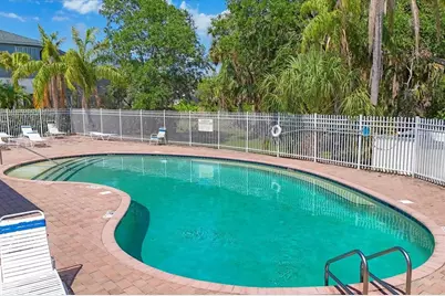 6539 37th Street E, Sarasota, FL 34243 - Photo 37