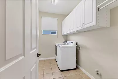 6539 37th Street E, Sarasota, FL 34243 - Photo 25