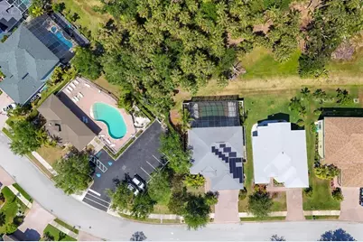 6539 37th Street E, Sarasota, FL 34243 - Photo 31