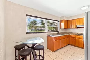 1225 63rd Ave S, Saint Petersburg, FL 33705 - Photo 17